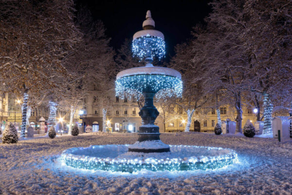 Christmas market in Zagreb and Croatian language school on the slopes of Medvednica